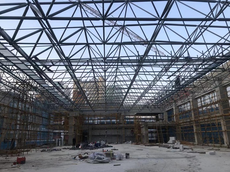 恩施第一附属小学体育馆网架
