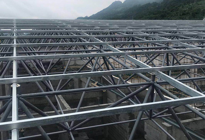 恩施学校艺体楼网架
